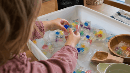 Wasserperlen für Kinder: Gefrorene Wasserperlen Sensorisches Erlebnis
