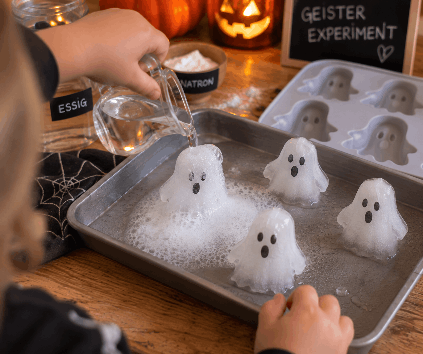 Eiskalte, blubbernde Geister - Sensory Play für Kinder