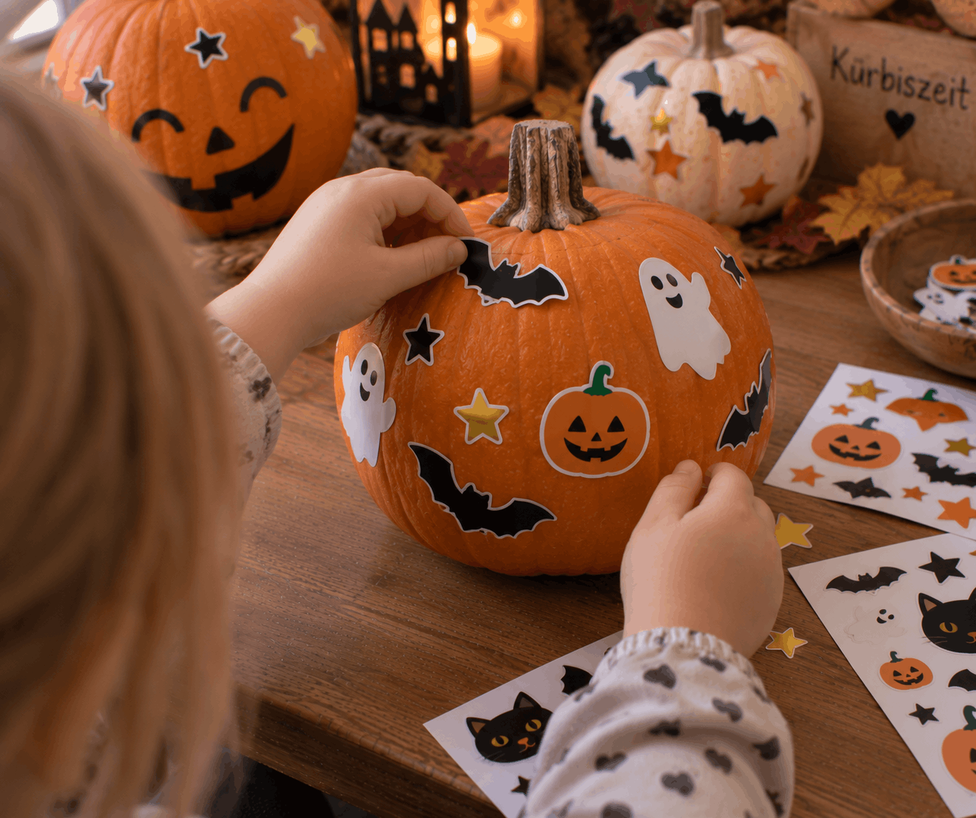 Kürbis bestickern mit Kindern